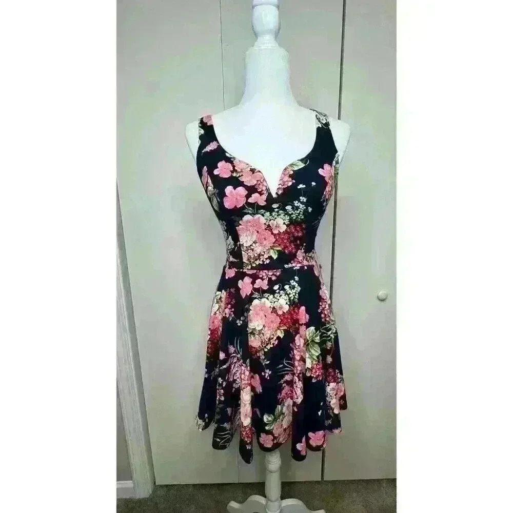 B Darline Dress Womens  Sz 1/2 NWT Navy Fit Flare Floral Sleeveless Open Back